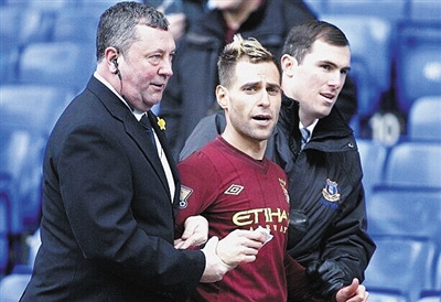 魏祥鑫：未来想出去看看，若踢出来就在外面，实在不行再回来（魏祥鑫：想出去闯闯，若能立足就留在外面，不行再回归）