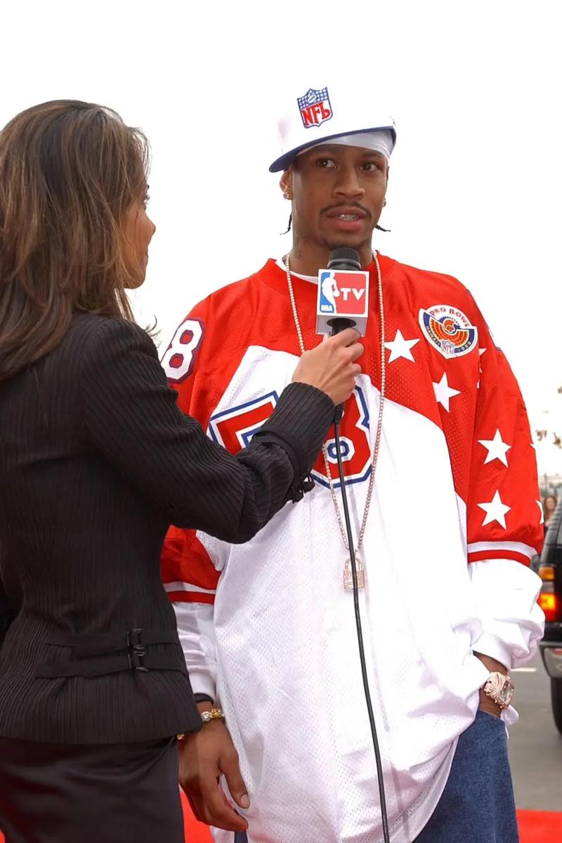 麦克丹尼尔斯第三节5中5轰12分，带领森林狼迫近比分（麦克丹尼尔斯第三节5投全中砍12分，助森林狼缩小差距）