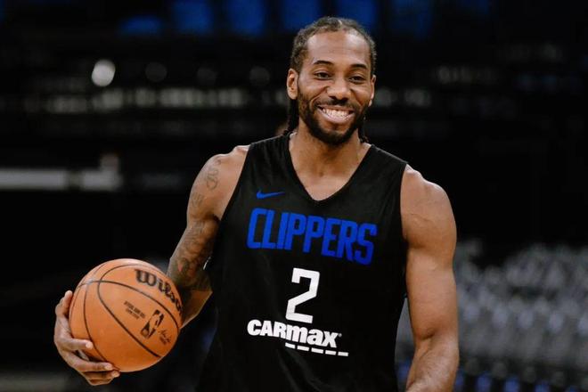 国安vs河南半场数据：控球率56%-44%，河南半场0射正（半场数据：国安控球56%-44%占上风，河南0次射正）