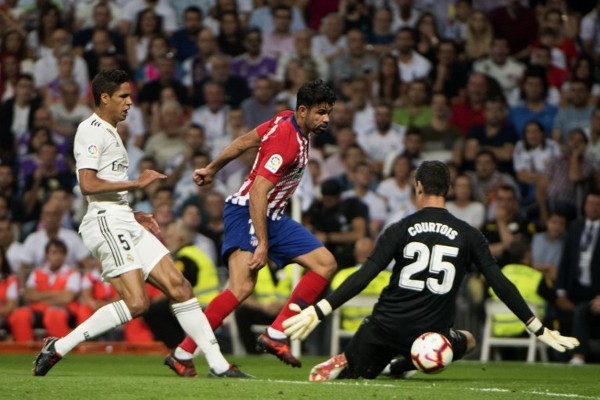 24位排名藏惊天逆转？郑钦文别被“财富自由”蒙蔽她的野心！（第24名背后酝酿大逆转？别让“财富自由”冲淡郑钦文的争冠野心）