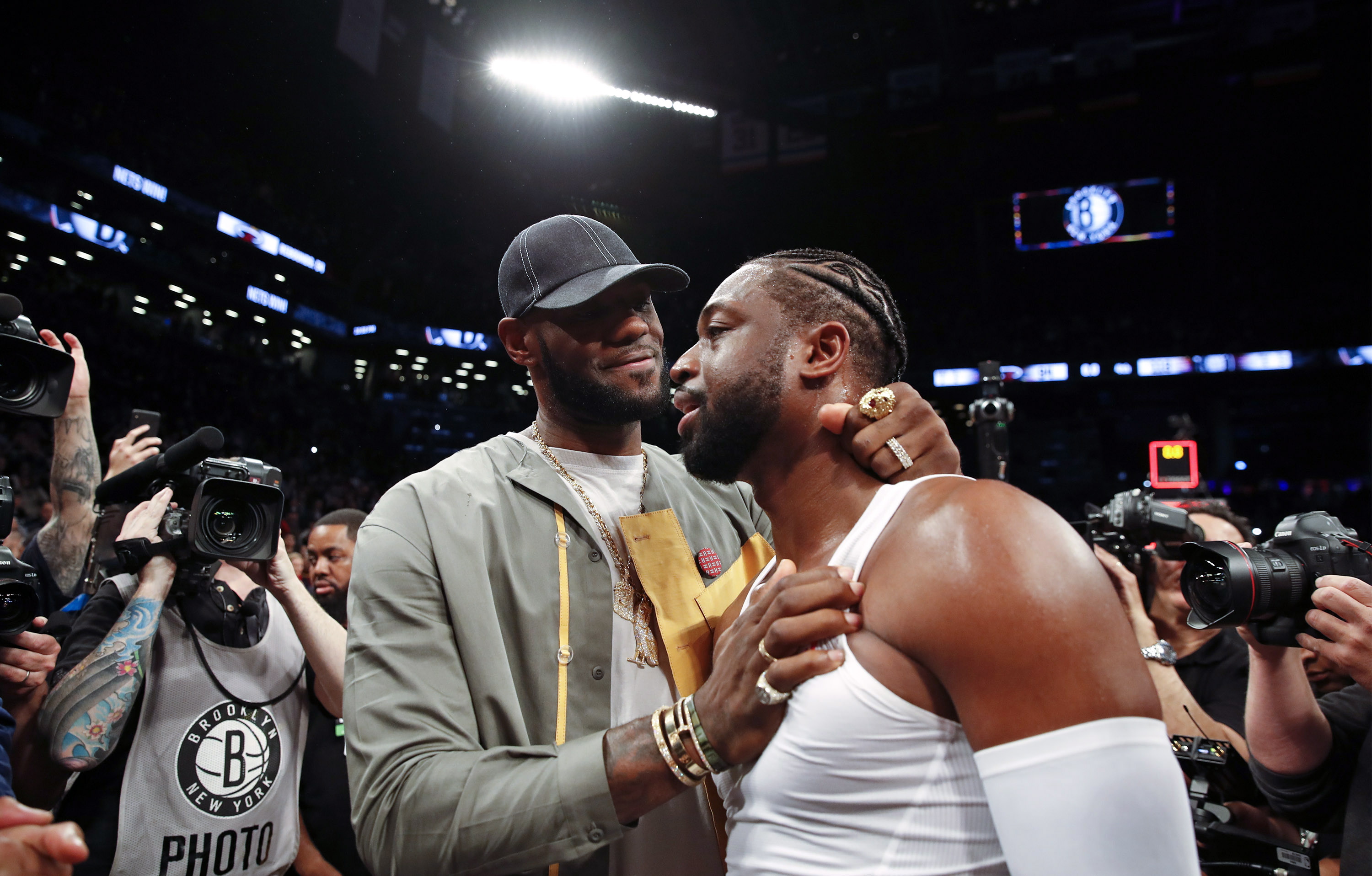 伊尔迪兹破门难救主，尤文1比2那不勒斯仍排名第7，洛卡特利：我们应该做得更好（伊尔迪兹破门难改败局，尤文1-2负那不勒斯仍第七，洛卡特利：本该做得更好）